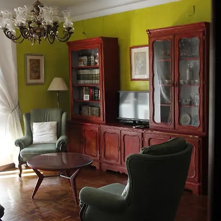 En Tu Propia Casa * Granada