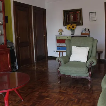 En Tu Propia Casa Granada